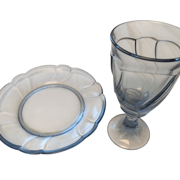 NORITAKE Blue Goblet Glass Sweet Swirl Iced Tea Water Blue Chalice